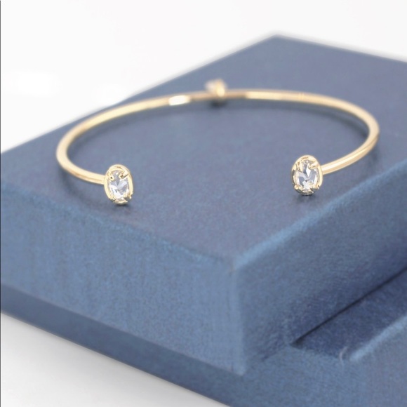 🫣Serefina Gold Bangle - Picture 7 of 10